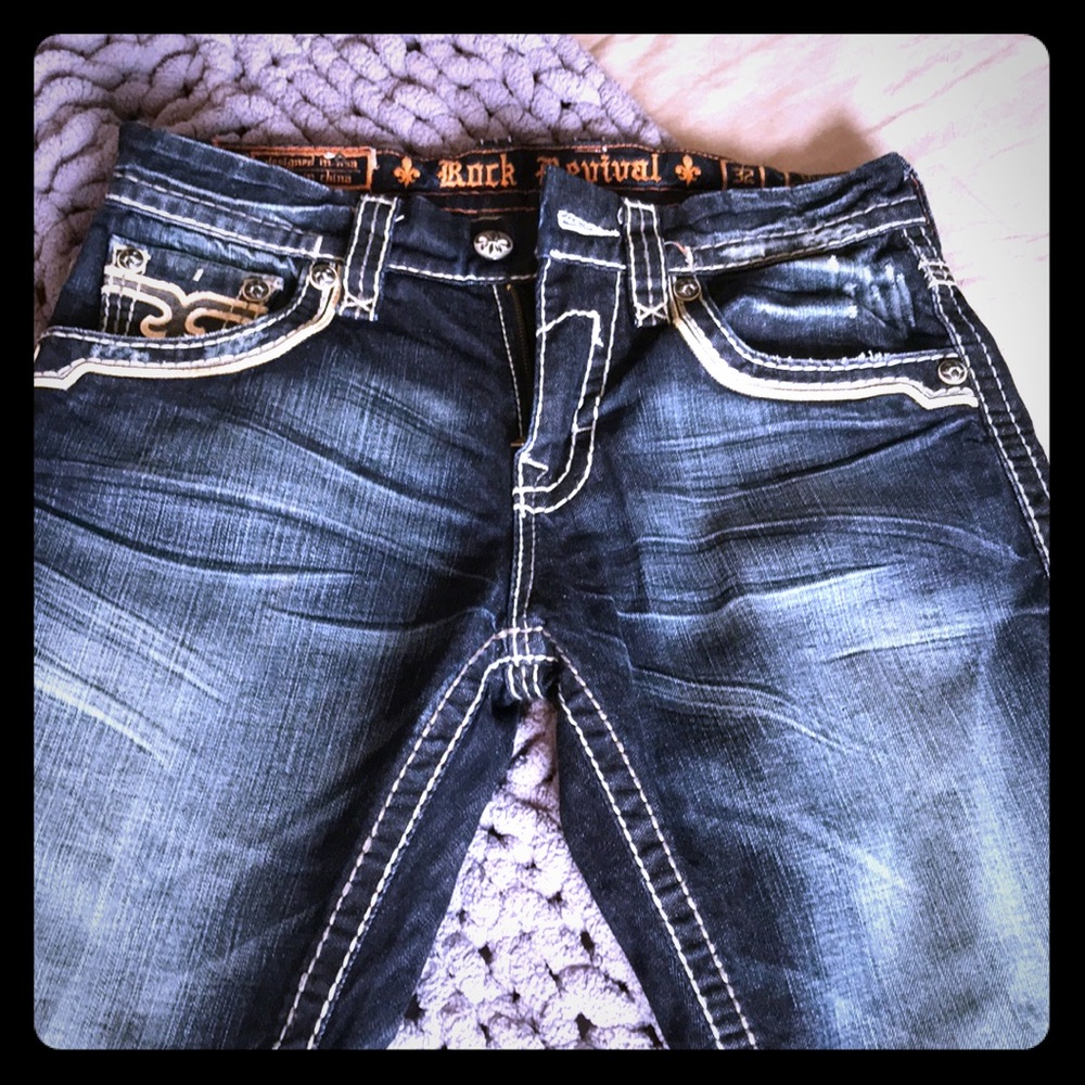 Men’s Rock Revival jeans size 32 Dino relaxed fit